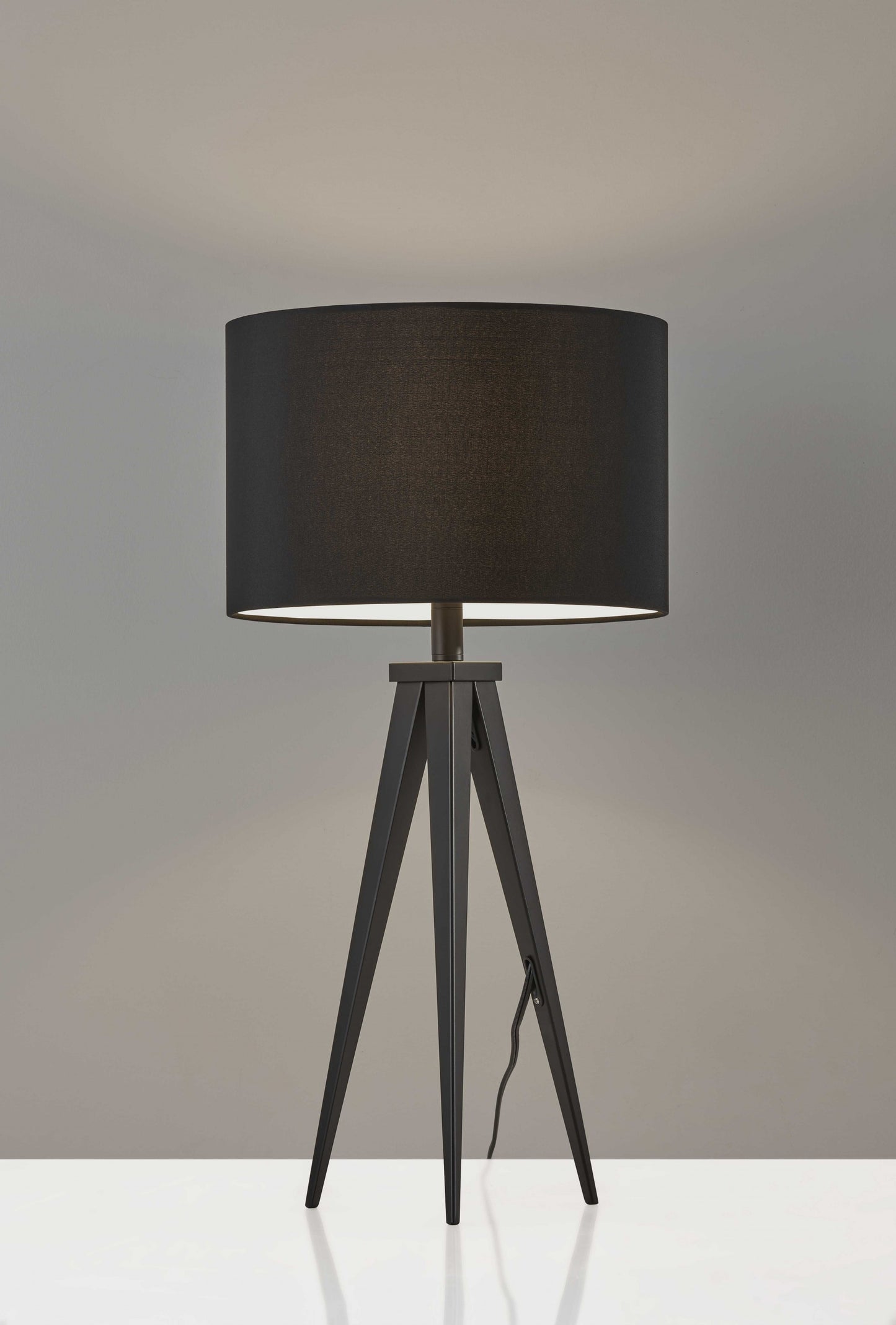 Treble Black Metal Table Lamp